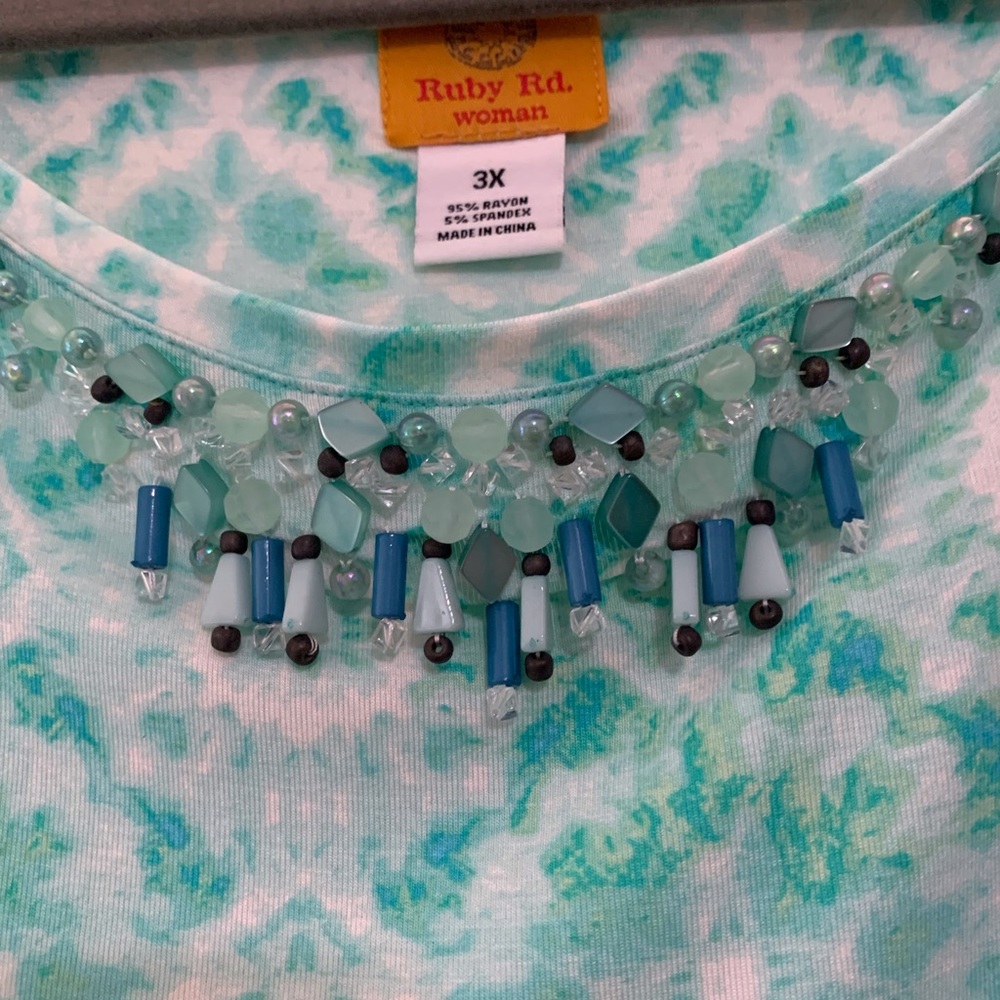 Ruby Road size 3x top with jewels around neckline - Picture 2 of 3